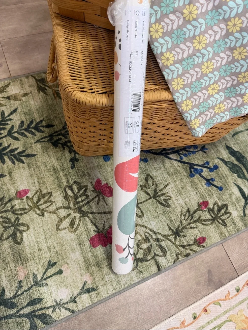 New Brewster Home Fashions NUWallpaper Bohemian Floral Peel & Stick Wallpaper